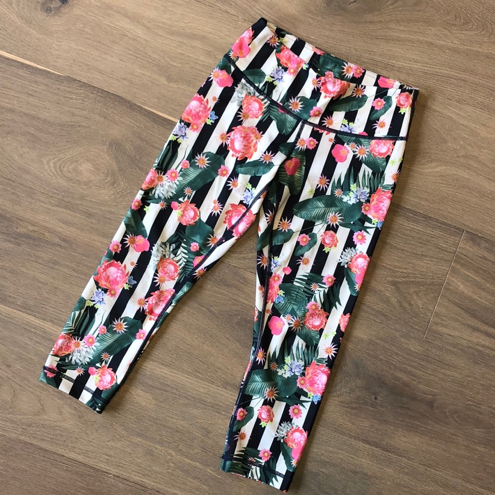 Lululemon // Printed Crop Leggings